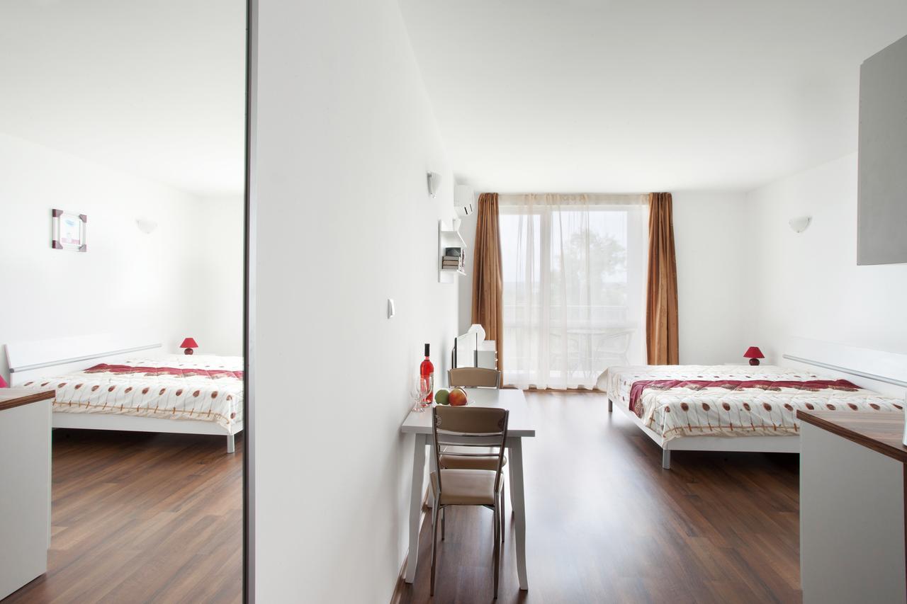 Vilmar Aparthotel Gmina Gmina Pomorie Zewnętrze zdjęcie